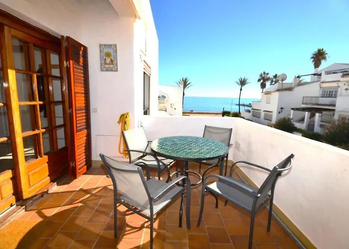 Gaviotas Castillo de Sabinillas